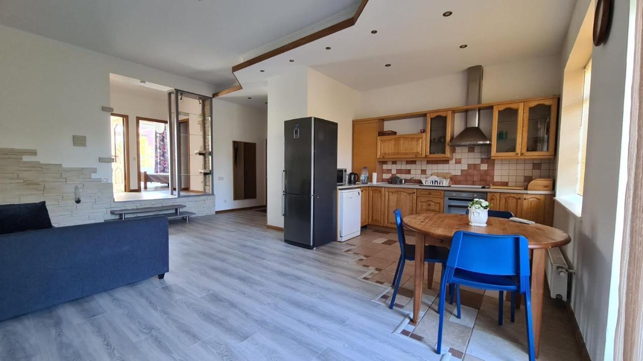 Spacious Condo 5 Min To Jurmala Beach المظهر الخارجي الصورة